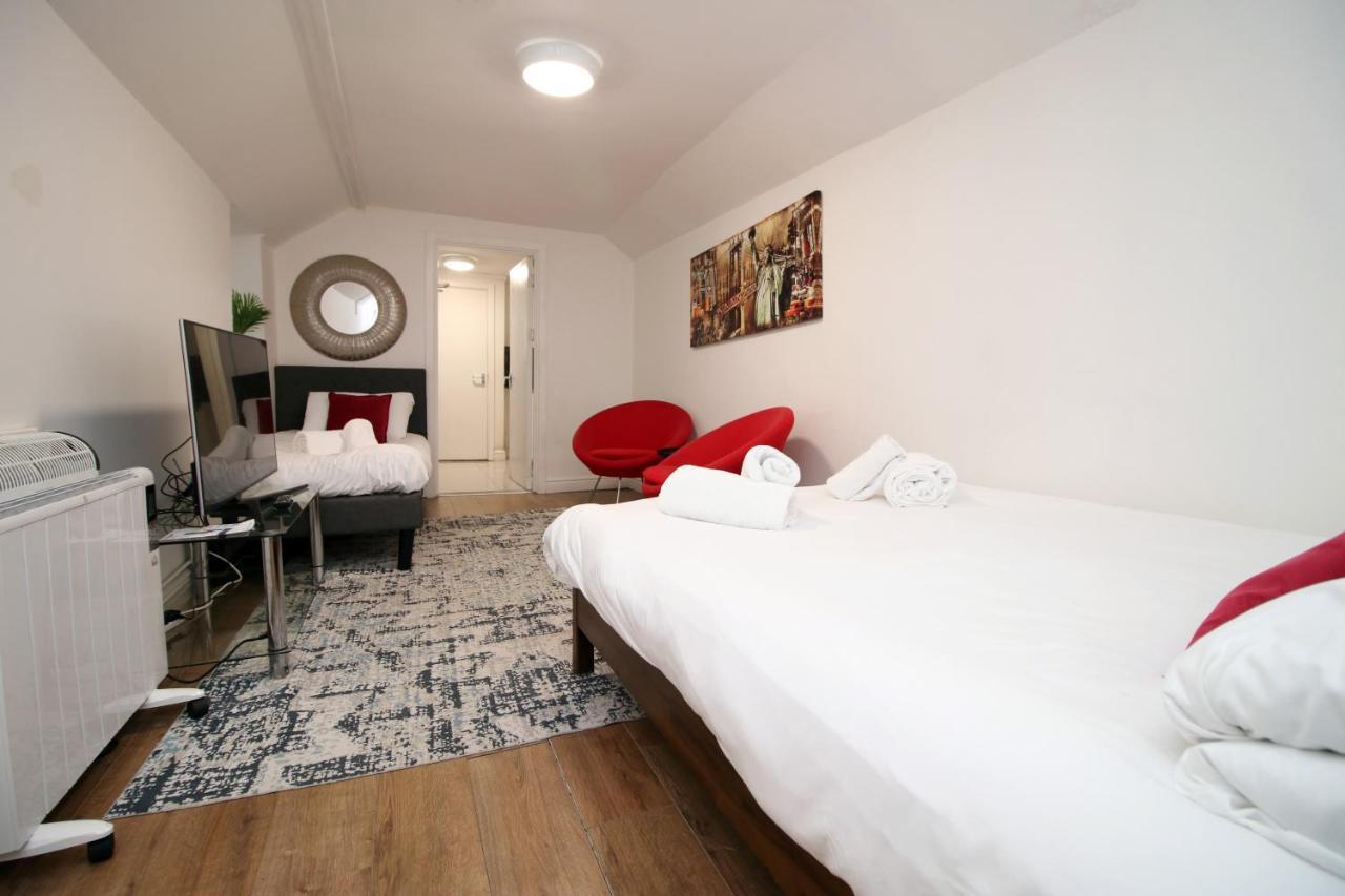 Lovely Studio Flat With Free Parking - Near To City Center Swansea Zewnętrze zdjęcie
